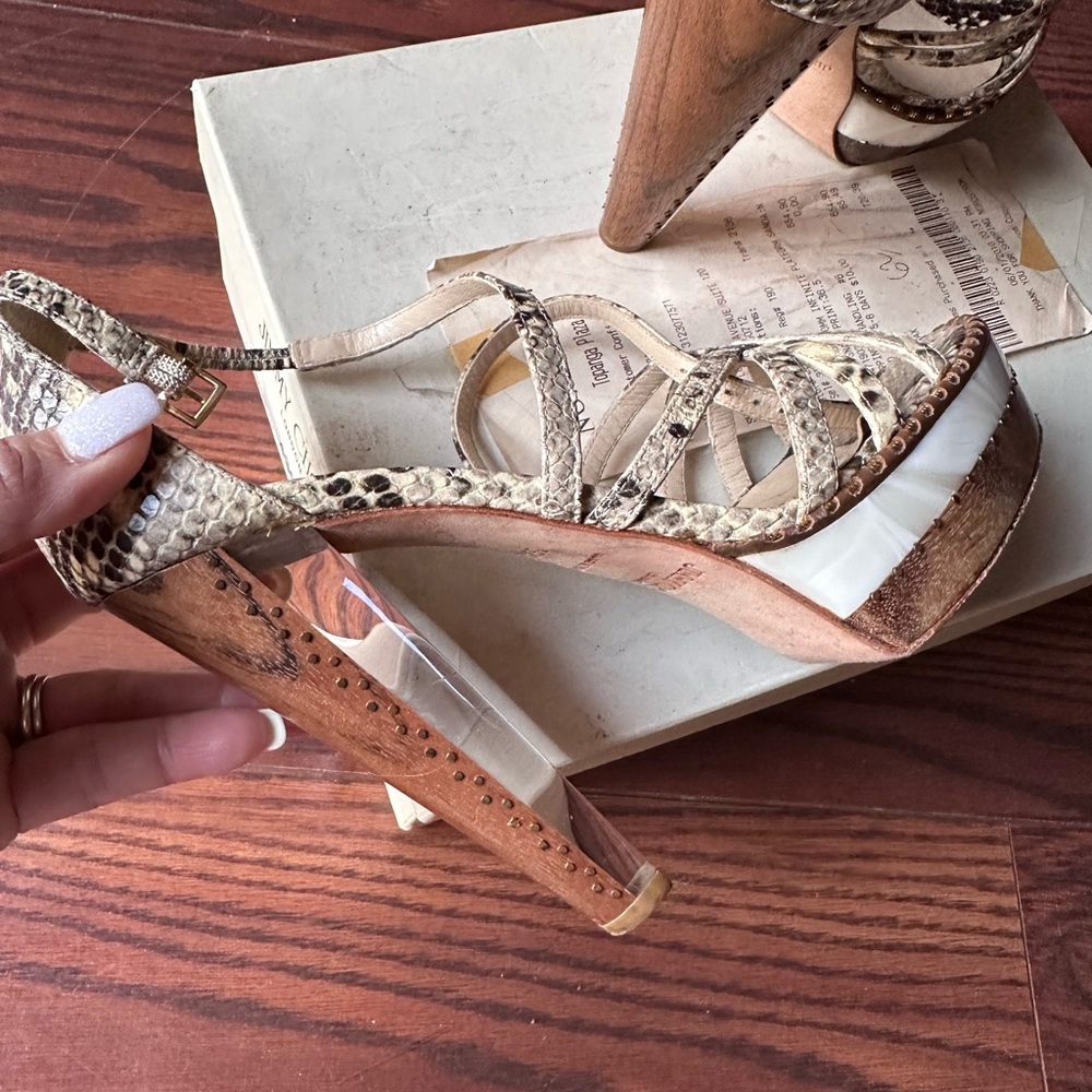 Jimmy Choo heels - Picture 4 of 11